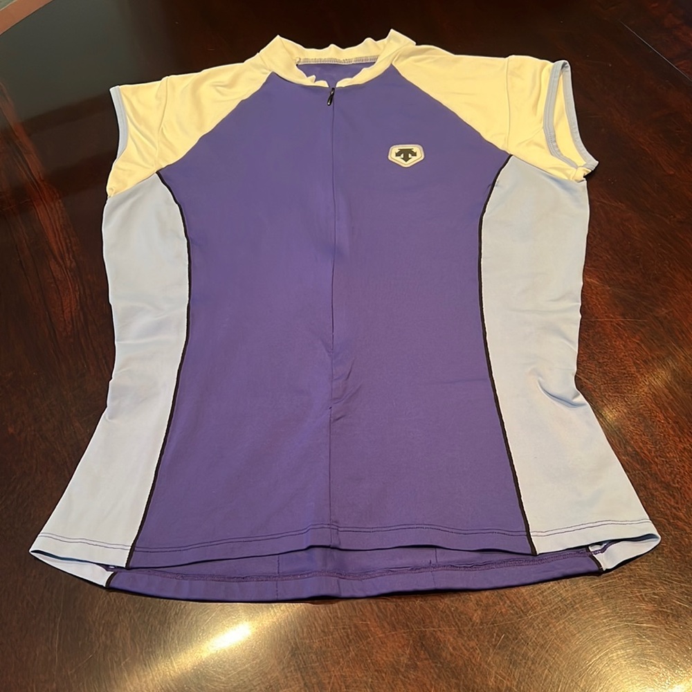 Descente cycling jersey Size Large